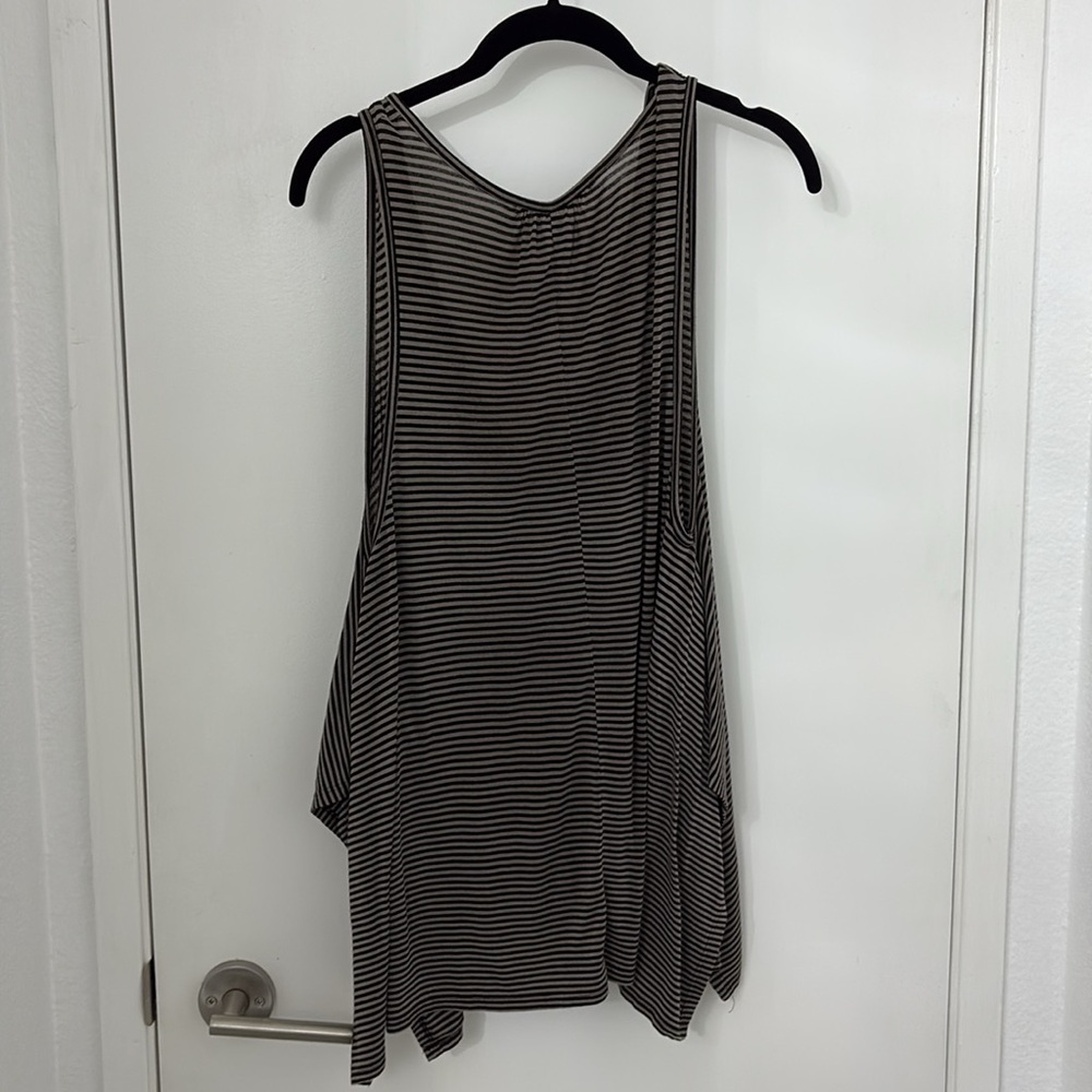 Striped Tank - Picture 3 of 3